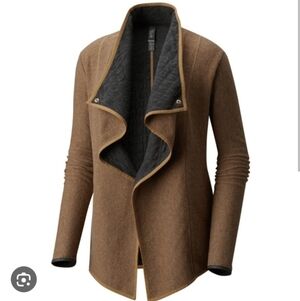 Mountain Hardwear Sarafin Wrap wool blend Sweater camel brown Medium A1